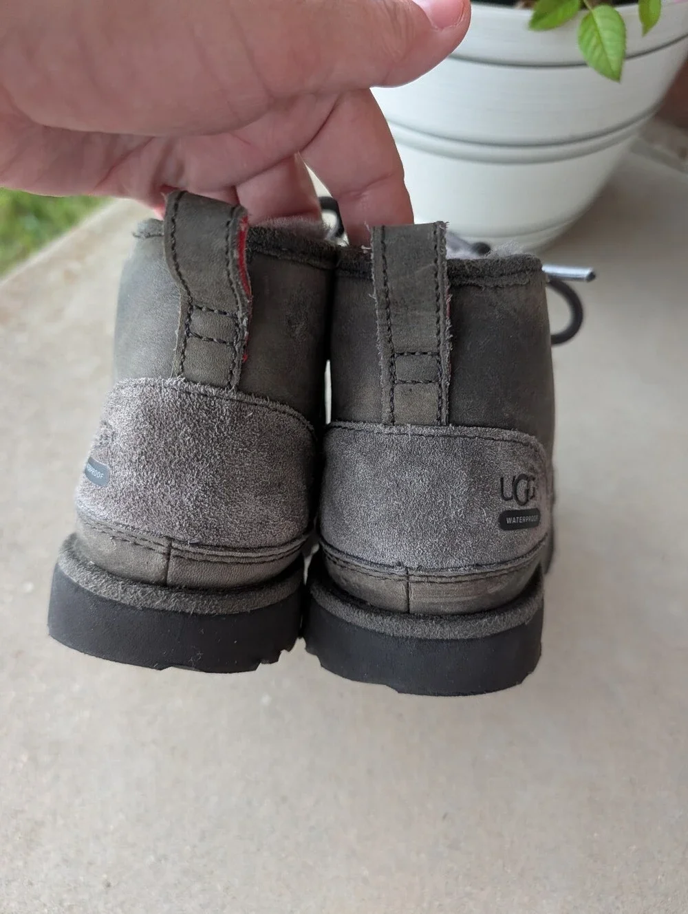 🥰EUC UGG Australia Neumel II Waterproof Lace Up Suede/Sherpa Ankle Boots, 12K